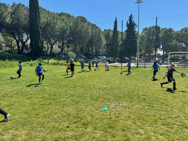 Séance d'entraînement de l'école de foot
